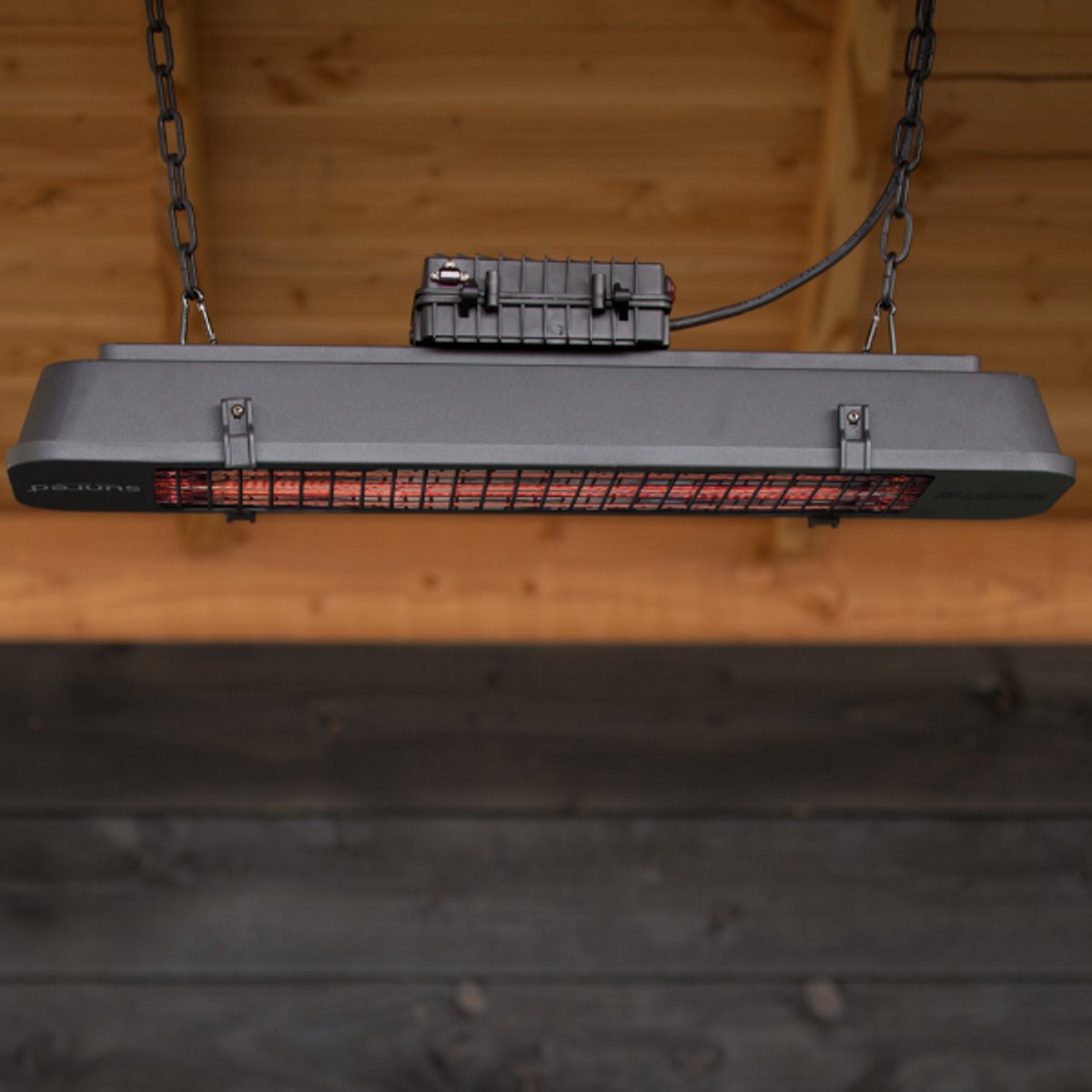 Sunred – vintage - dark lijn - zwart – tafelmodel - terrasverwarmer – carbon rosé goud technologie - 2500w – eco – 2 standen - afstand bestuurbaar - elektrische heater