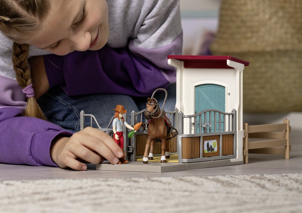 Schleich Horse Club Pferdebox mit Hannah und Cayenne 42710