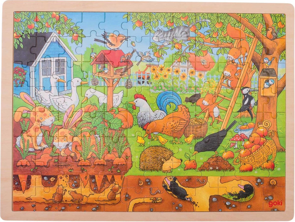 Goki Holzbein -Puzzle lebt im Garten