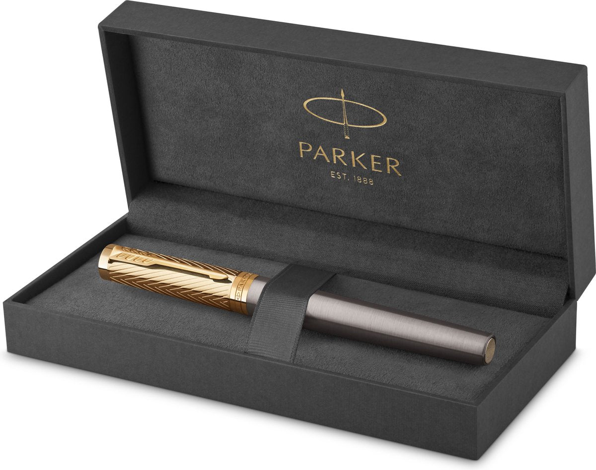 Parker Ingenuity Pioneers Collection Füllfederhalter | grauer Lack mit goldener Kappe und Details | feine Edelstahlfeder | schwarze Tinte und Konverter | mit Geschenkbox