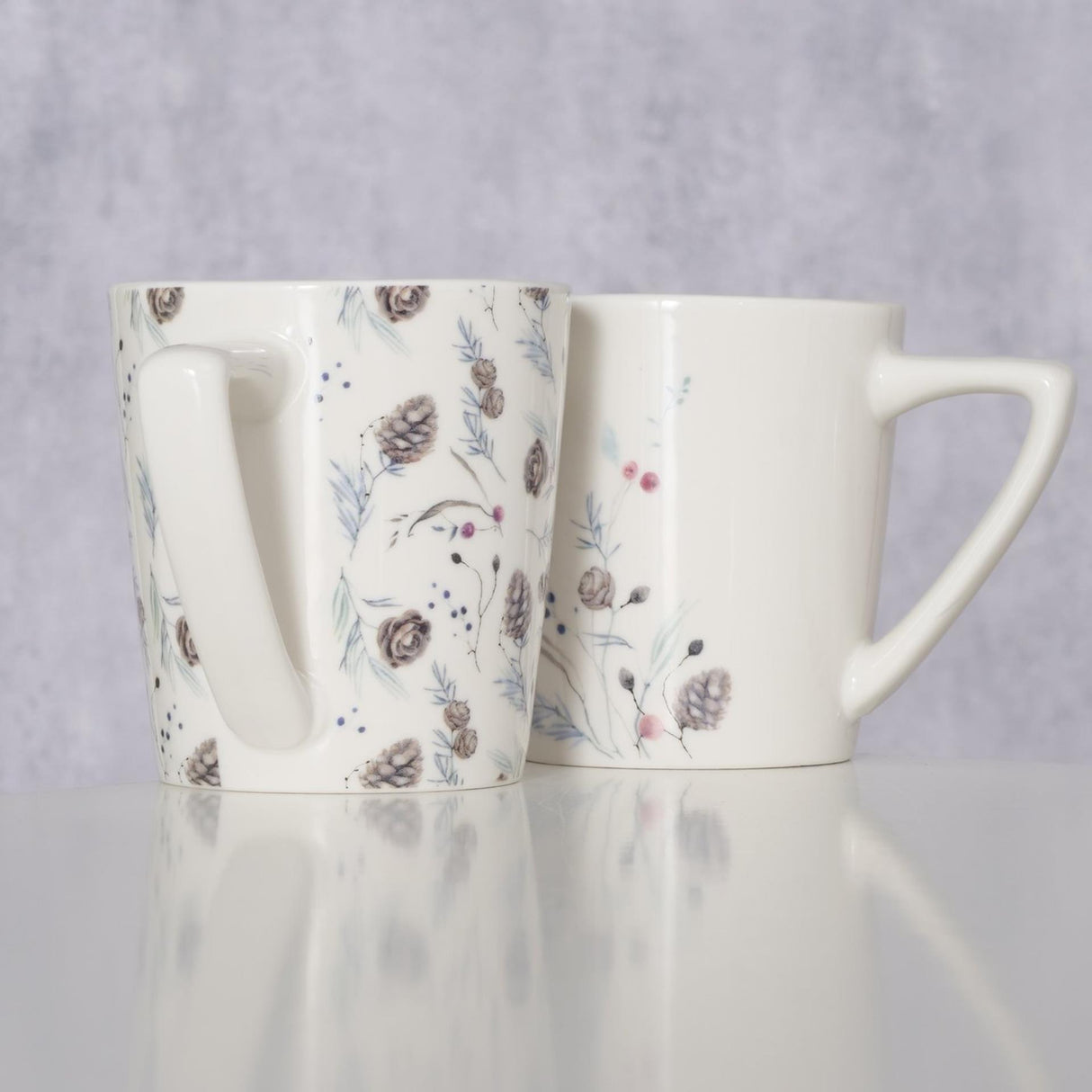 Boltze Home Keramiktasse mit Tannenzapfen 300 ml