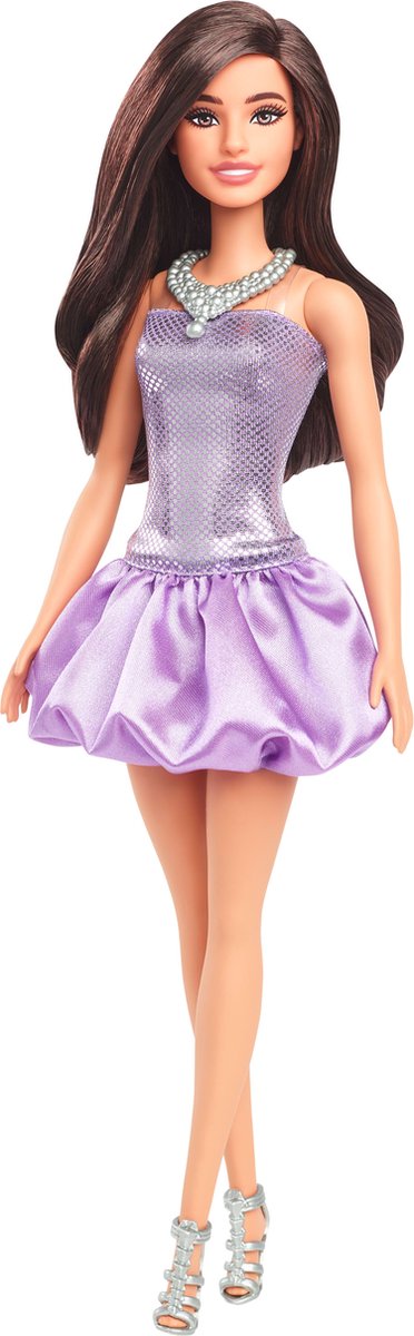 Barbie Fashionista-Puppe in einem lila Kleid mit Pailletten.