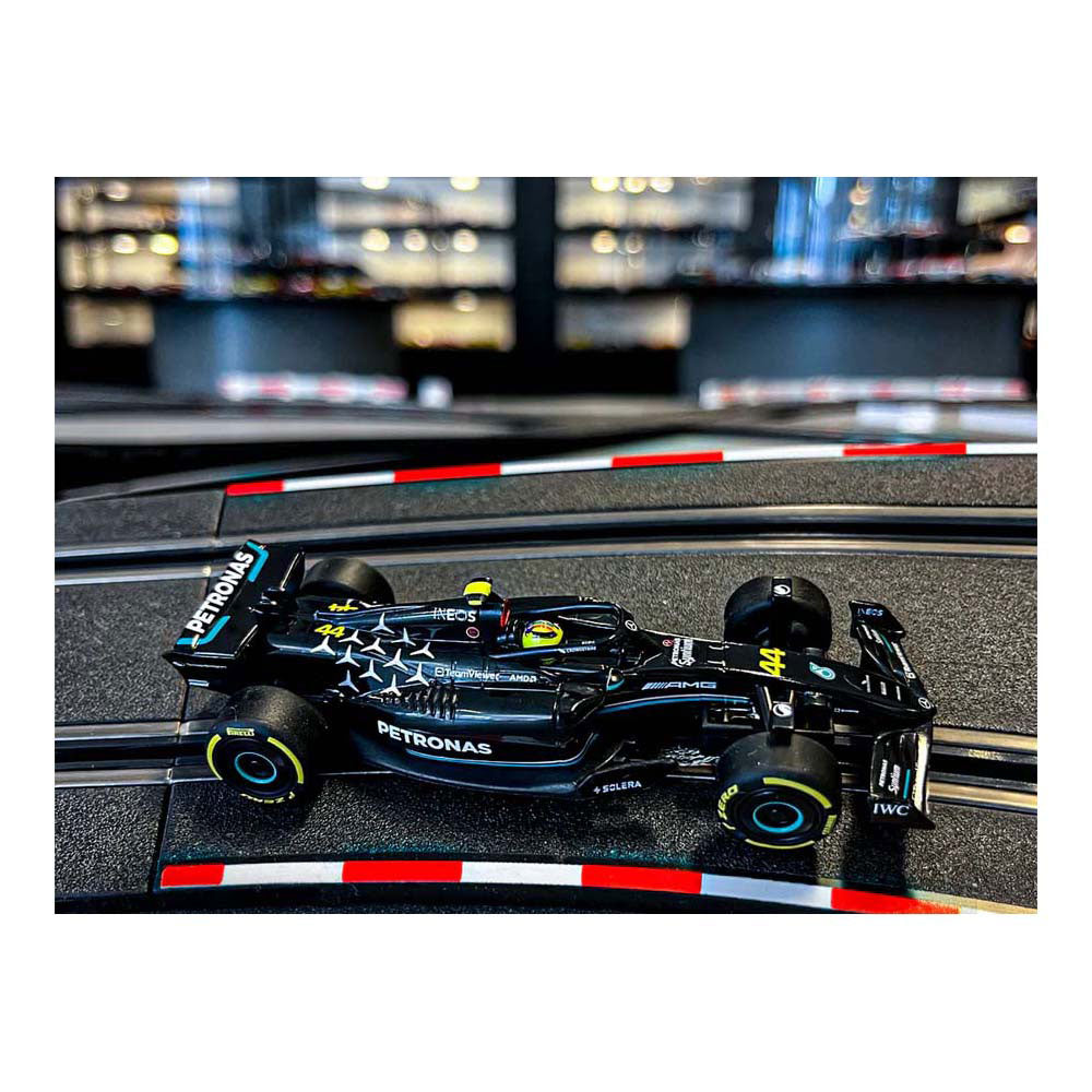 Carrera Mercedes-AMG F1 W14 Lewis Hamilton – 1:43