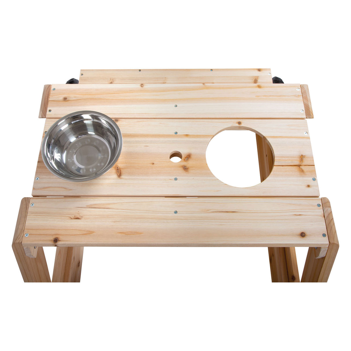 Kleiner Fuß - Sandkasten mit Sitzbereich und mäßiger Tisch