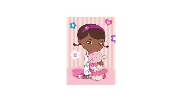 Grundlegende Spielmatte von Doc Mc Stuffins, 95 x 133 cm