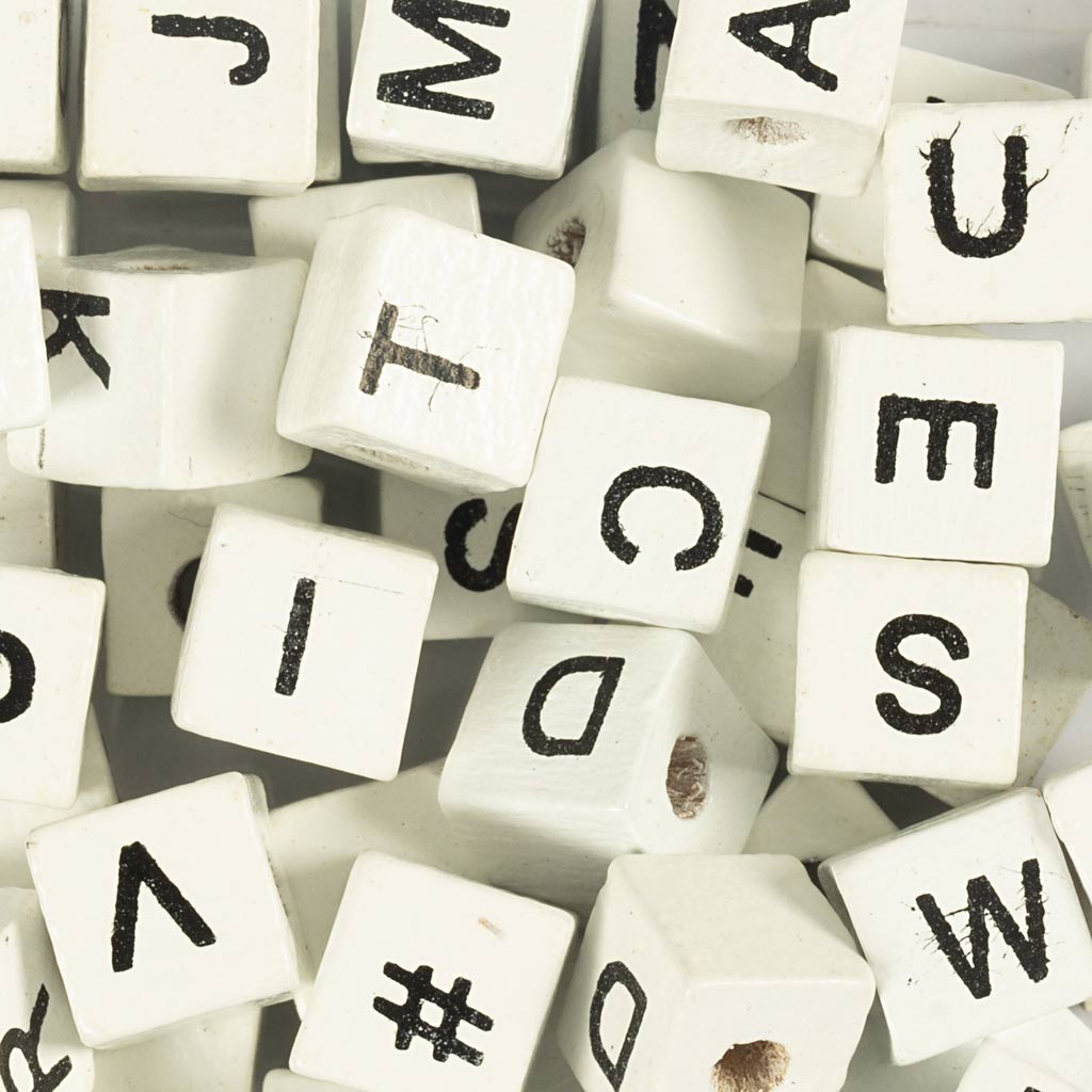 Creativ Company Letter Perlen White A-Z, 92st.