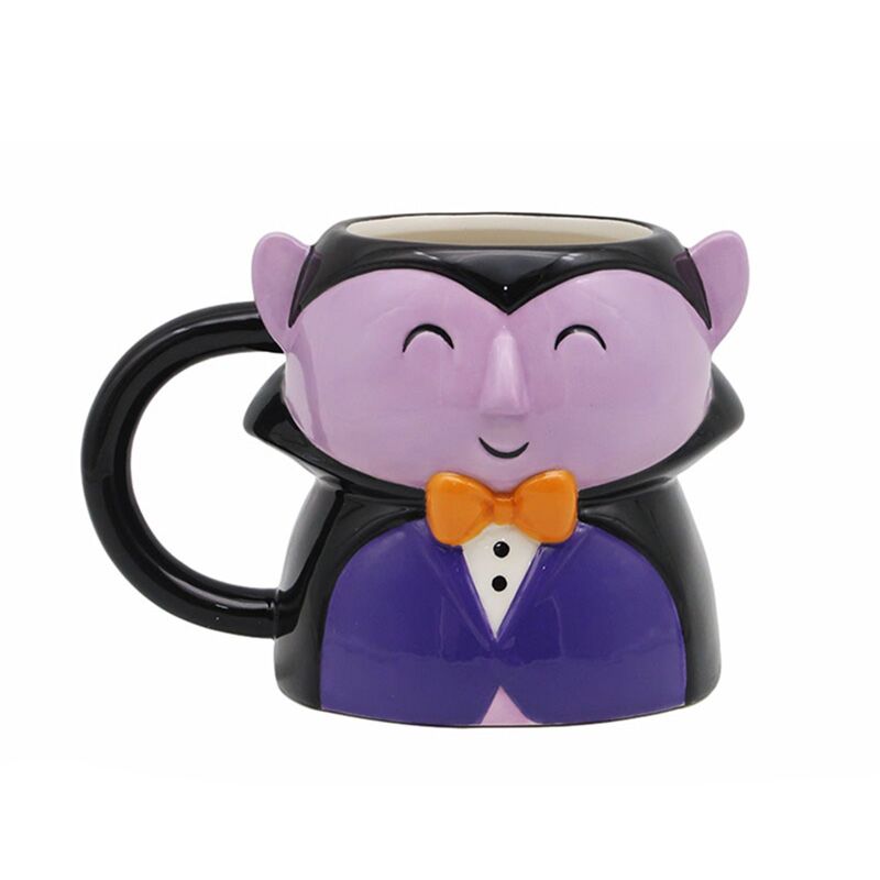 Gruselige Tasse in Dracula-Form