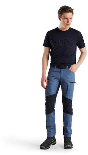 Blåkläder service werkbroek met stretch 14591845 | gevoelloos blauw donkerblauw | maat 48 - 7330509781364