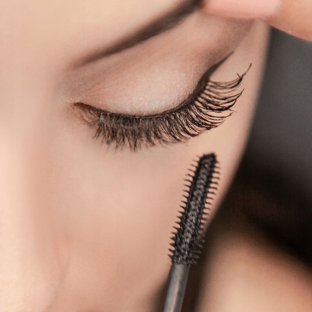 Claresa No More Falsies Mascara Tiefschwarz 10 ml