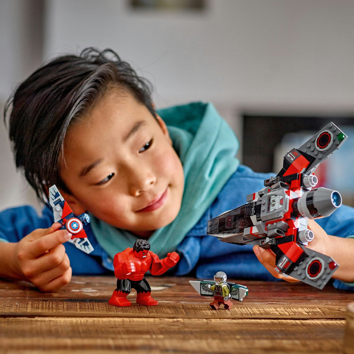 Lego Marvel 76292 Captain America vs. Red Hulk Duell