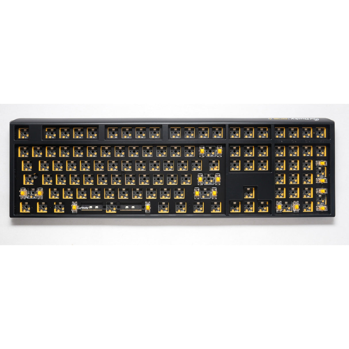 Ducky one 3 ansi layout barebone rgb mechanisch toetsenbord (zwart, us lay-out (qwerty), 100%, rgb leds, hot swap, barebone)