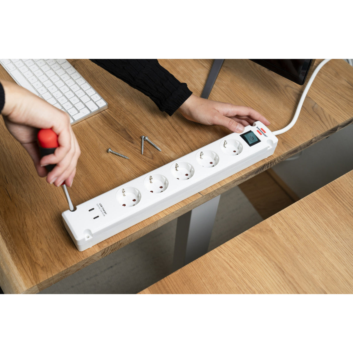 Brennerstuhl Bremounta Steckdosenleiste mit 2 USB C Ladebuchsen | 5-fach | weiß | 3m h05vv-f 3g1,5 - 1150660425