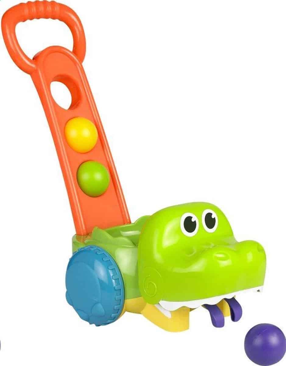 Van der Doelen schiebt Krokodil mit Bällen und Geräuschen