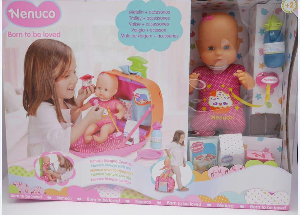 Famosa Nenuco – Born to be Loved Puppe mit Trolley und Zubehör