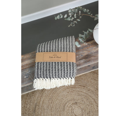 Nehmen Sie ein Plaid 28 aus recycelter Baumwolle in Schwarz, 130 x 180 cm | 16 Stück