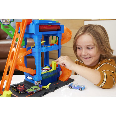 Mattel Hot Wheels City Tunnel Twist Autowasch