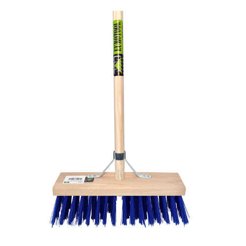 Mm Eurotool Produkte stabiler Besen PVC blau 36 cm FSC plus Stiel 150 cm plus Stockhalter