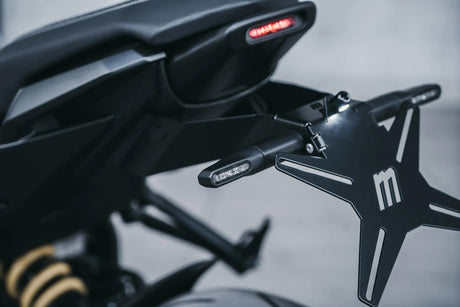 Motoism Blinker Neo CB650r Blinker Positionslicht inkl. Adapter. neo CB650R