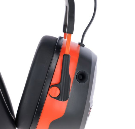 Der Ohrenschützer von Kerbl funktioniert mit Radio und Bluetooth