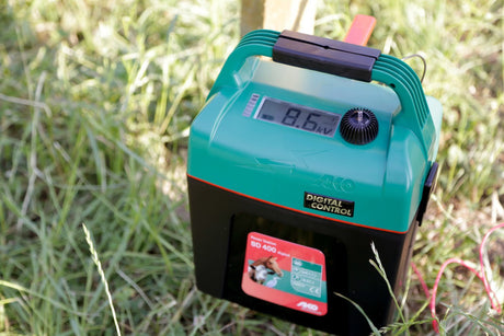 Ako Products Power Station BD 400 digitales Batteriegerät 9V