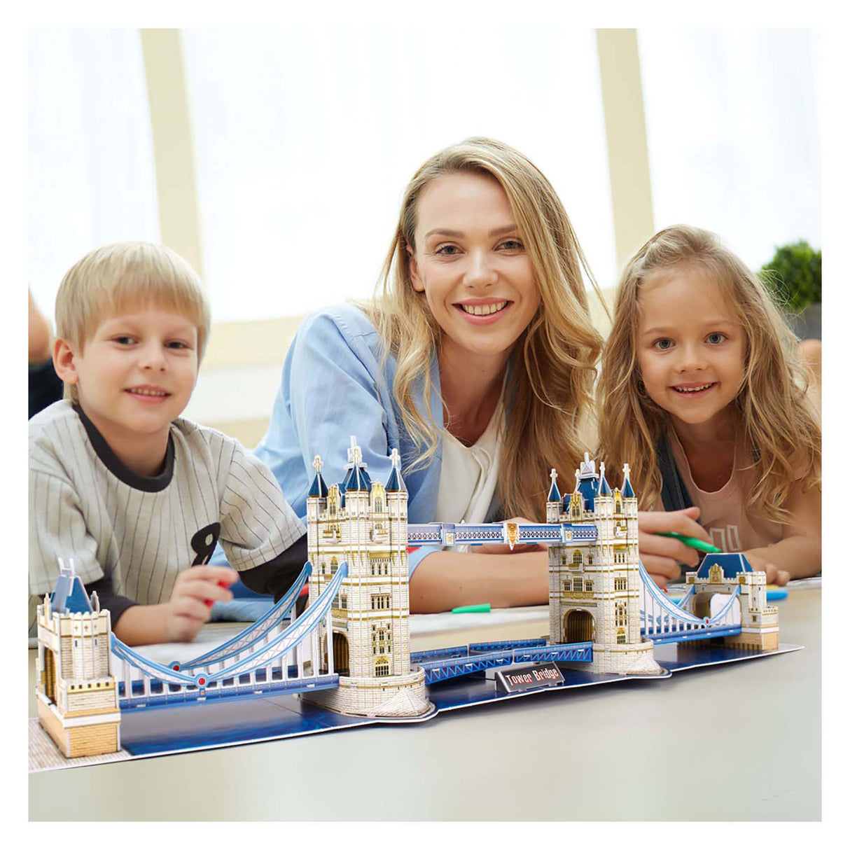 Kubisches lustiges 3D-Puzzle National Geographic Tower Bridge