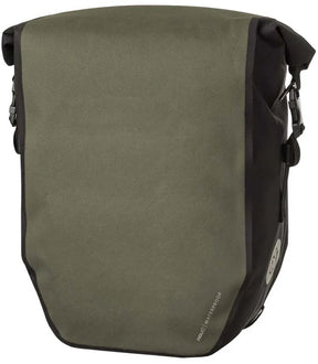 Agu clean shelter fietstas large â€“ 100% waterdicht â€“ 21 liter â€“ gerecycled materiaal â€“ incl. laptopvak 14 inch â€“ groen