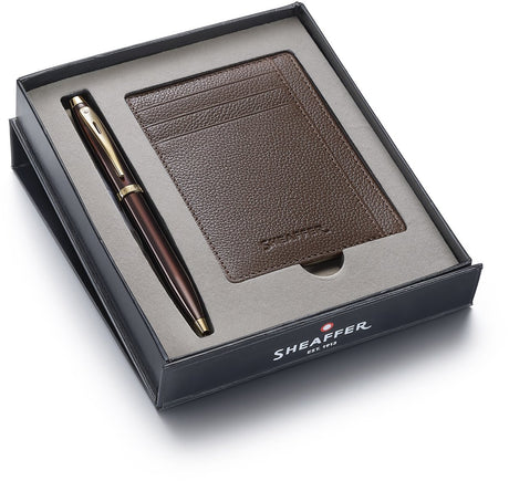 Sheaffer Kugelschreiber-Geschenkset 100 9370 – glänzender brauner Goldton – mit Kreditkartenetui – rustikales Mokka – SF-G2937051-2