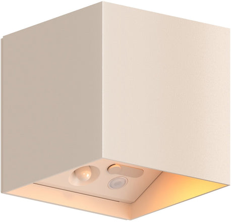 Calex volterra oplaadbare wandlamp kubus - oplaadbaar - up down tuinverlichting - modern - warm wit licht - voor binnen en buiten - waterdicht - eenvoudige installatie - akku en draadloos - usb-c - bewegingssensor - zand