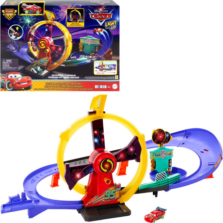 Mattel Cars Spielzeug-Rennstrecke mit leuchtendem, blitzendem McQueen-Auto.