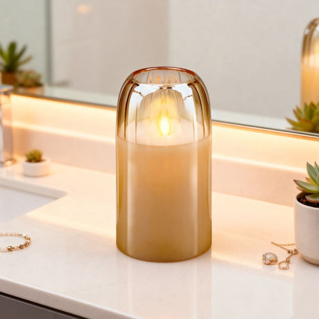 Arti Casa LED-Kerze ø7,5x15cm – Creme – beweglicher Docht – realistische Flamme – funktioniert mit 2xAA-Batterien – aus Glas – attraktive Wohndekoration für drinnen – Wohnaccessoire