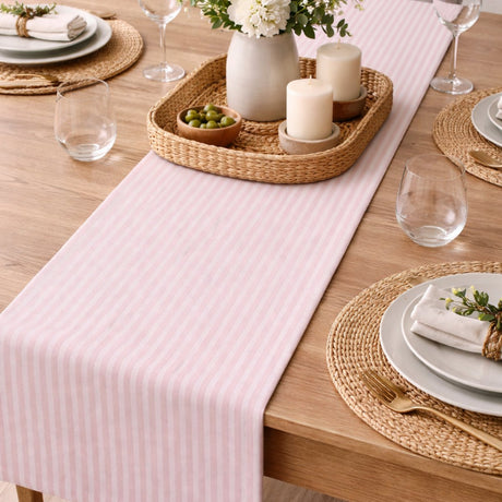 Arti Casa Tischläufer aus gestreiftem Lurex – trendiges Streifendesign – geeignet für festliche Tische – leicht zu reinigen – aus Baumwolle – Größe 35 x 150 cm – Farbe Rosa