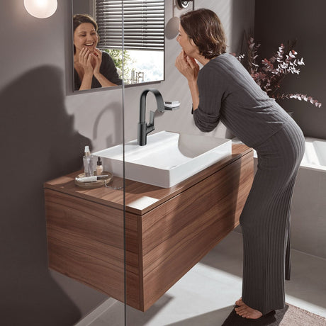 Hansgrohe Vivinis Einhebel-Waschtischmischer 210 mit schwenkbarem Auslauf und ausziehbarem Ablaufgarnitur Schwarzchrom gebürstet