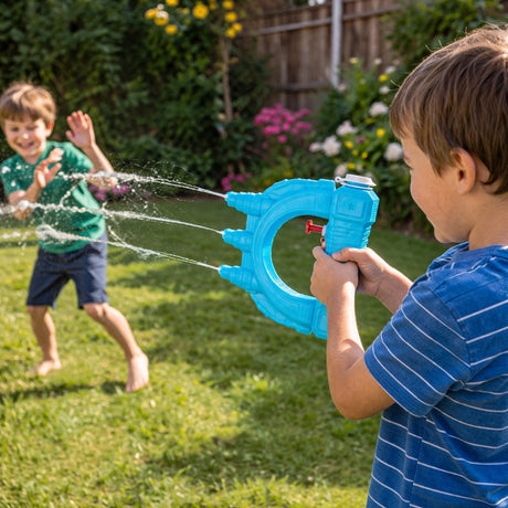 Eddy Toys Wasserpistole 3as – Kunststoff-Wasserpistole mit 3 Düsen – hellgrün, rot und blau – ab 3 Jahren – 130 x 107 x 40 mm – Outdoor-Spielzeug für sommerlichen Wasserspaß
