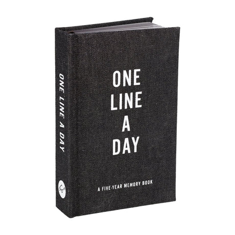 One line a day - black canvas one line a day