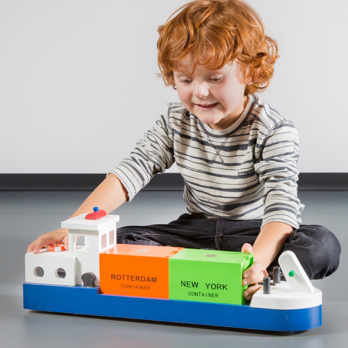 New classic toys ® houten speelgoedboot - rijnaak met 2 containers