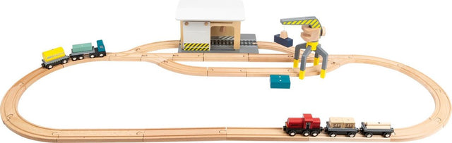 Small Foot – Güterbahnhof mit Zubehör