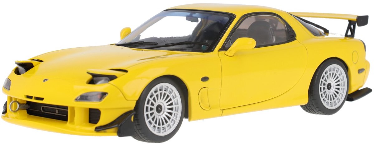 Mazda RX7 Typ RS (FD3S) 1994 – 1:18 – Solido