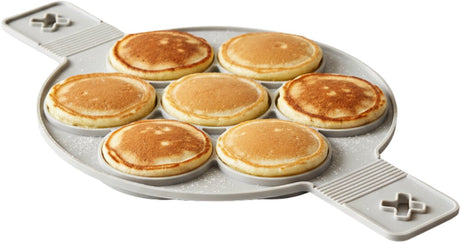Alpina Pfannkuchenform – Silikon-Backform für 7 runde Pfannkuchen – leicht zu reinigen – handliche Größe – kompakt und praktisch – 38,5 x 22 cm – hellgrau