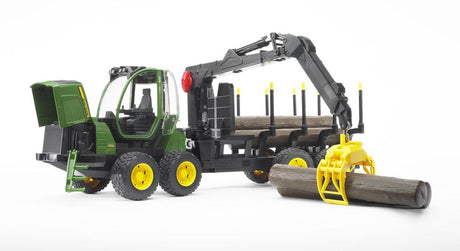 Bruder Traktor John Deere 1210e mit Baumstammgreifer