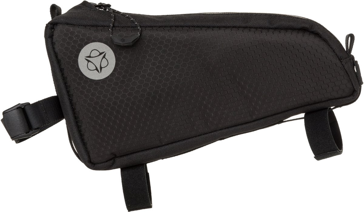 Agu venture top tube bag - fietstas - 0.7l - waterafstotend - gerecycled polyester - 3m reflectie - met ã©ã©n hand te openen - ykk ritssluiting - zwart