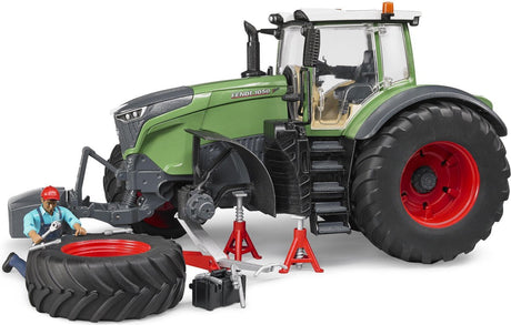 Bruder Fendt 1050 Vario Traktor mit Mechanik und Zubehör