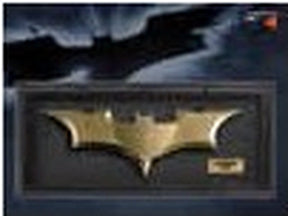 The noble collection the dark knight rises - batman batarang replica