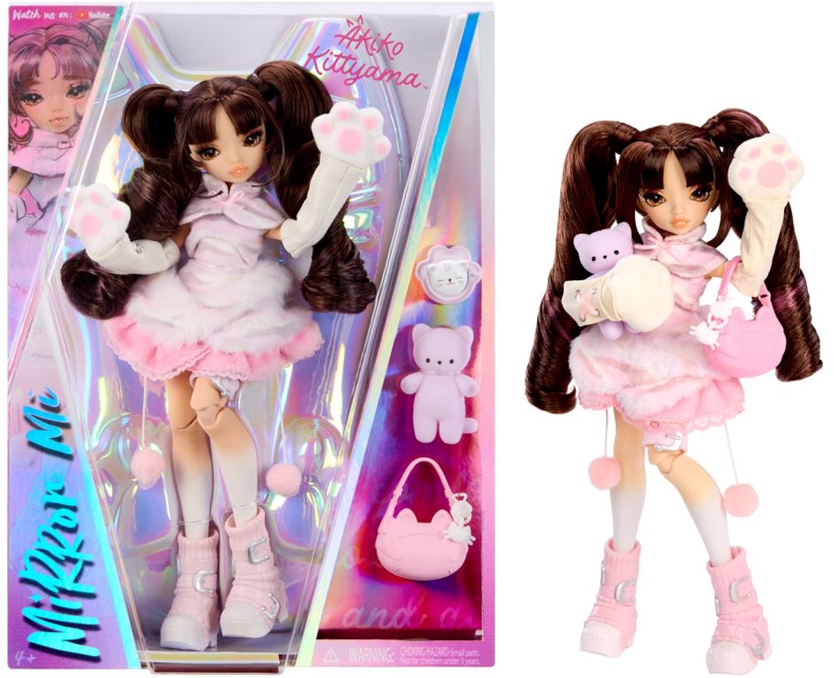 Mirror mi -modepop akiko kittyama met accessoires, fantasiepop geïnspireerd op de emotie ‘knus’