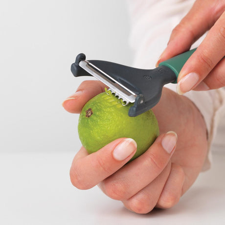 Brabantia Tasty+ Sparschäler Y-Form Tannengrün