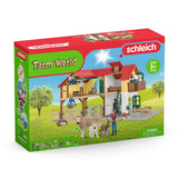 Schleich Farm World Farm mit Stall und Tieren
