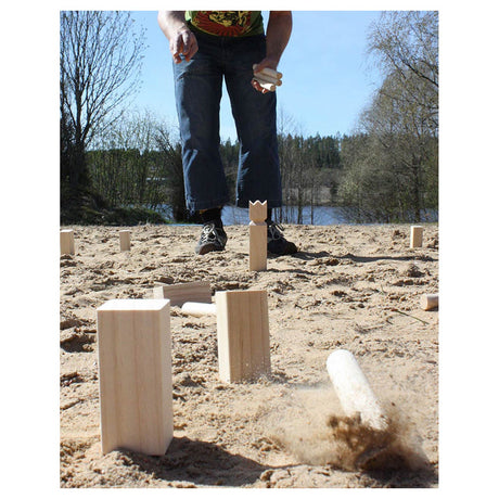 Kubb-Spiel – im Karton