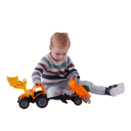Cavallino-Traktor mit Frontlader und Anhänger