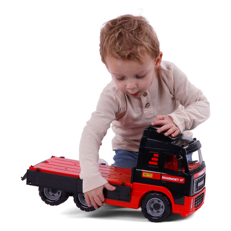 Cavallino Mammoth Truck, Skala 1:16