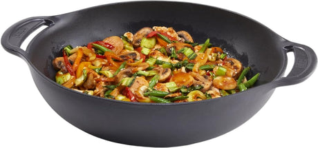 Von Weber gefertigter Wok-Dampfgarer