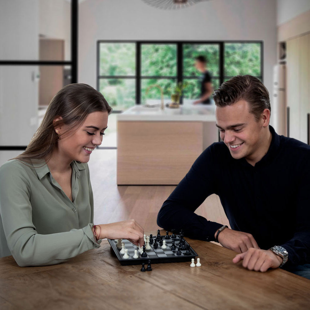 Magnetisches Schachspiel